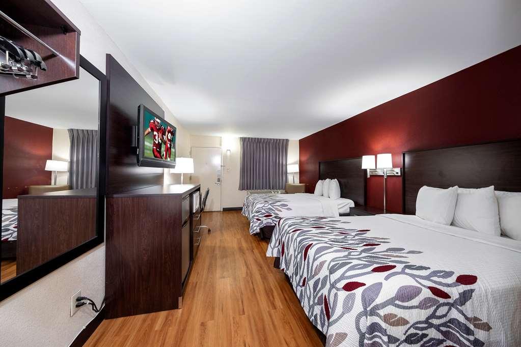Hometowne Studios By Red Roof Bordentown - Mcguire Afb Room photo